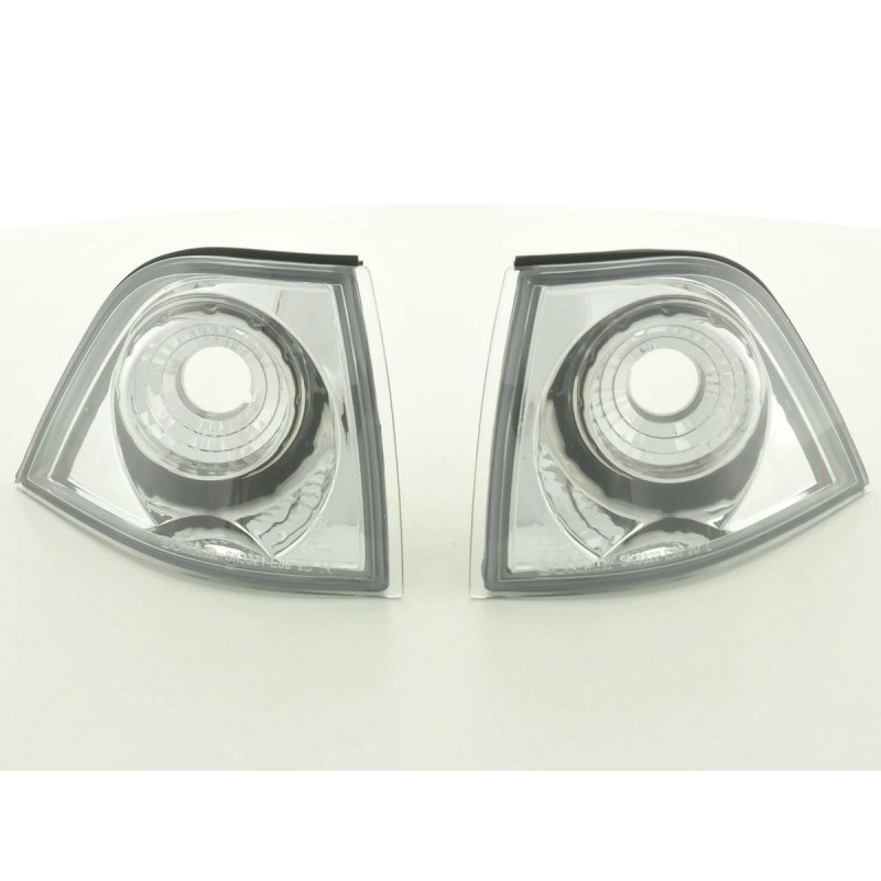 Jeu de clignotants avant BMW Série 3 coupé / cabriolet type E36 91-98 chromé Jeu de clignotants avant BMW Série 3 coupé / cabriolet type E36 91-98 chromé