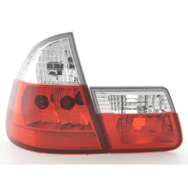 Kit feux arrière BMW Série 3 Touring type E46 99-02 blanc / rouge Kit feux arrière BMW Série 3 Touring type E46 99-02 blanc / rouge