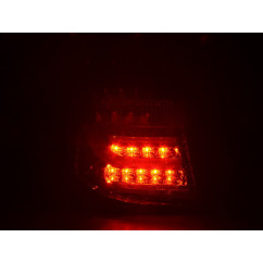 Jeu de feux arrière à LED BMW Série 1 E87 / E81 3/5 portes. 04-06 clair / rouge 