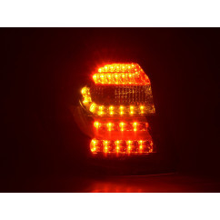 Jeu de feux arrière à LED BMW Série 1 E87 / E81 3/5 portes. 04-06 noir 