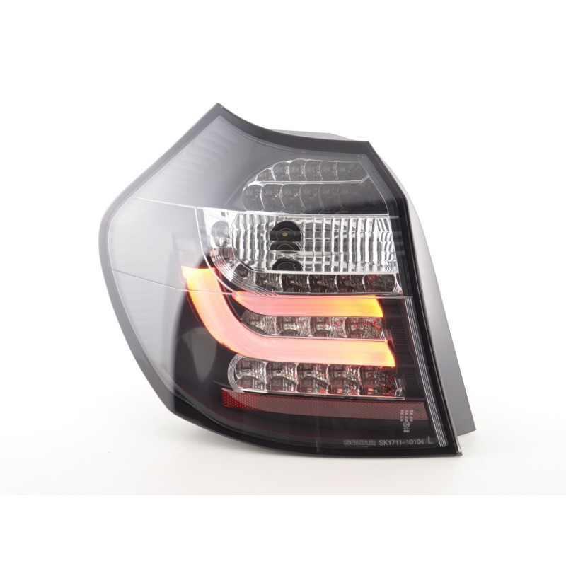 Jeu de feux arrière à LED BMW Série 1 E87 / E81 3/5 portes. 07-11 noir Jeu de feux arrière à LED BMW Série 1 E87 / E81 3/5 portes. 07-11 noir