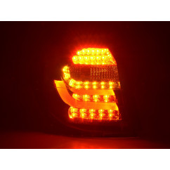 Jeu de feux arrière à LED BMW Série 1 E87 / E81 3/5 portes. 07-11 noir 