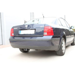 Attelage Escamotable horizontale VOLKSWAGEN Passat Sedan B5 (1/1997 - 10/2000) (Sauf 4x4 Syncro) 
